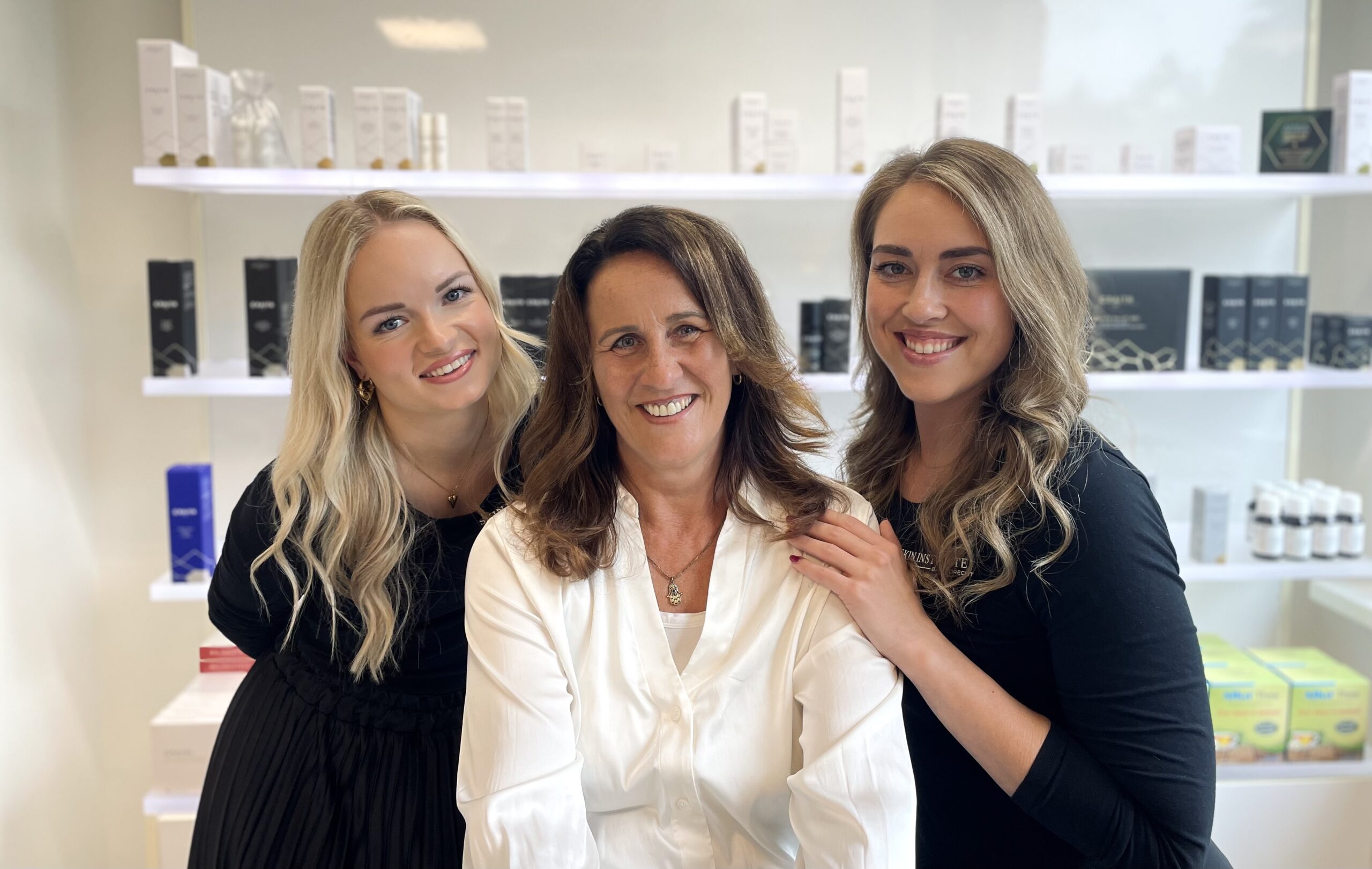 Het team van SKIN INSTITUTE Barendrecht: Romy, Natasja en Kim